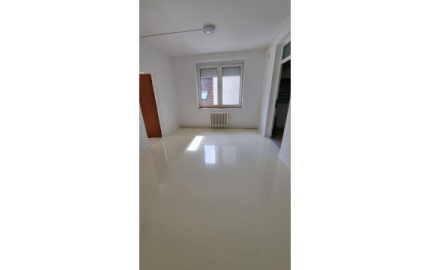 Areté real - Prenájom prevádzkového priestoru, vhodného na služby, resp. administratívu v centre Pezinka, ul. M.R.Štefánika