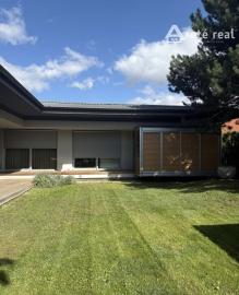 Areté real - Predaj výnimočného autorského bungalovu vo Vinosadoch