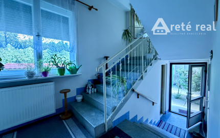 arete.sk – VÝNIMOČNÁ ADRESA V PEZINKU – RODINNÝ DOM S GARÁŽOU