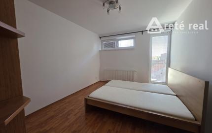 Areté real- Predaj výborne dispozične riešeného 3-izbového bytu s balkónom v centre mesta Pezinok