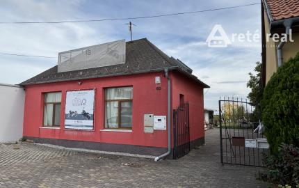 Prenájom dvoch samostatných bytových jednotiek v spoločnom dvore aj pre väčšiu skupinu ľudí