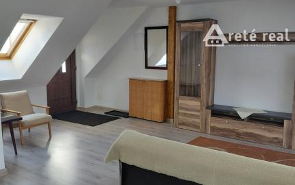 Areté real-prenájom slnečného 3iz. bytu s balkónom v rodinnom dome blízko centra mesta Pezinok