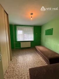 Areté real - Predaj 3-izbového bytu v Modre so zasklenou, zateplenou a vykurovanou loggiou