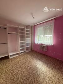 Areté real - Predaj 3-izbového bytu v Modre so zasklenou, zateplenou a vykurovanou loggiou