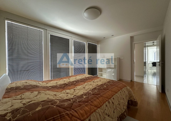 ARETÉ REAL - PRENÁJOM ZARIADENÉHO 3-IZBOVÉHO BYTU S PRIESTRANNOU LODŽIOU, PARKOVACÍM STÁTÍM,  ENERGIAMI, KTV, INTERNETOM, KLIMATIZÁCIOU, PEZINOK, ŠANCOVÁ