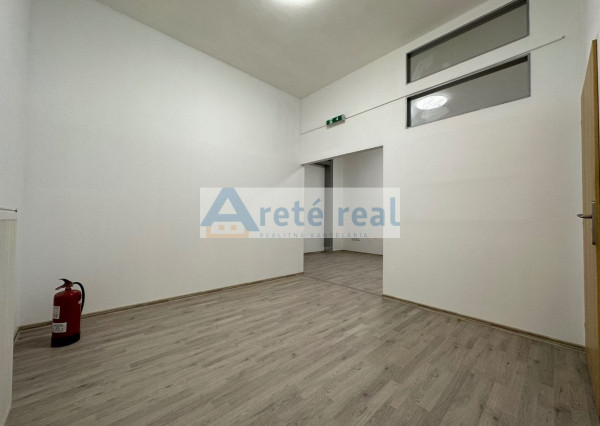 ARETÉ REAL - PRENÁJOM 75 m2 KOMERČNÉHO PRIESTORU V CENTRE, PEZINOK, JESENSKÉHO