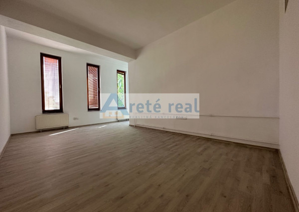 ARETÉ REAL - PRENÁJOM 75 m2 KOMERČNÉHO PRIESTORU V CENTRE, PEZINOK, JESENSKÉHO