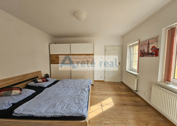 Areté real - Rezervované! Predaj veľmi pekného, zrekonštruovaného rodinného domu  vo výbornej lokalite v Pezinku, ul. Kupeckého