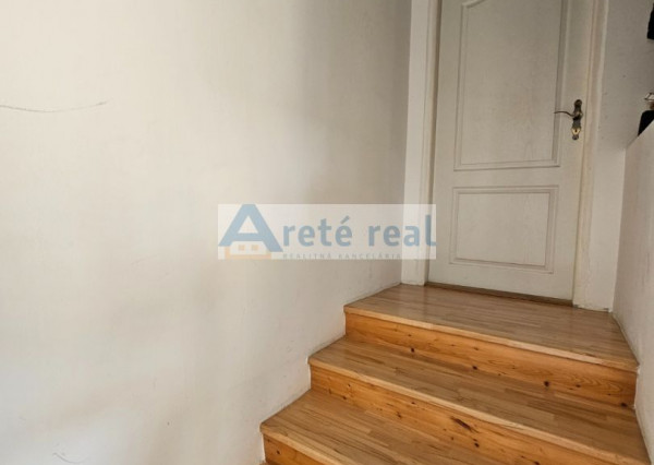 Areté real - Rezervované! Predaj veľmi pekného, zrekonštruovaného rodinného domu  vo výbornej lokalite v Pezinku, ul. Kupeckého