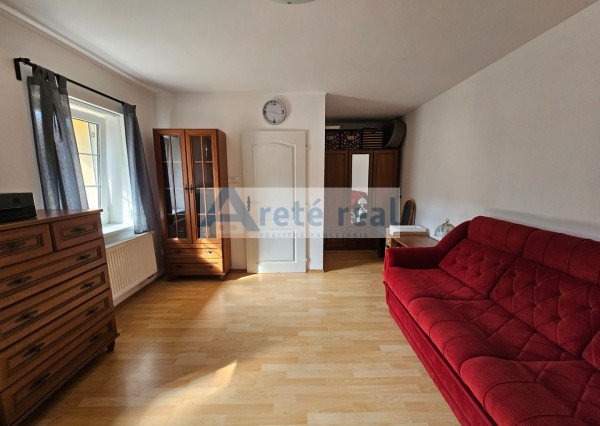 Areté real - Rezervované! Predaj veľmi pekného, zrekonštruovaného rodinného domu  vo výbornej lokalite v Pezinku, ul. Kupeckého