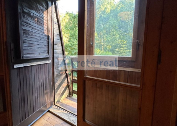 ARETÉ REAL – PREDAJ DVOCH REKREAČNÝCH CHÁT V RADOVEJ ZÁSTAVBE, LIMBACH, MEDVEDIE ÚDOLIE