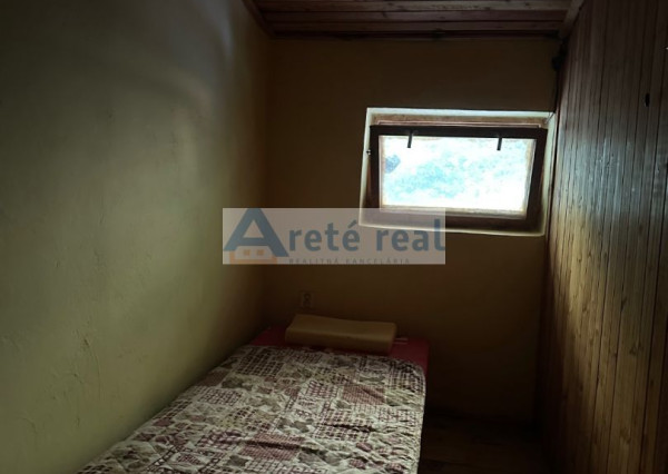 ARETÉ REAL – PREDAJ DVOCH REKREAČNÝCH CHÁT V RADOVEJ ZÁSTAVBE, LIMBACH, MEDVEDIE ÚDOLIE