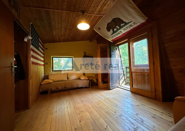 ARETÉ REAL – PREDAJ DVOCH REKREAČNÝCH CHÁT V RADOVEJ ZÁSTAVBE, LIMBACH, MEDVEDIE ÚDOLIE