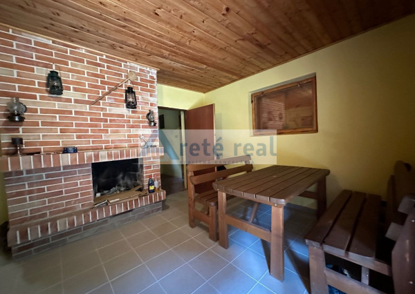 ARETÉ REAL – PREDAJ DVOCH REKREAČNÝCH CHÁT V RADOVEJ ZÁSTAVBE, LIMBACH, MEDVEDIE ÚDOLIE