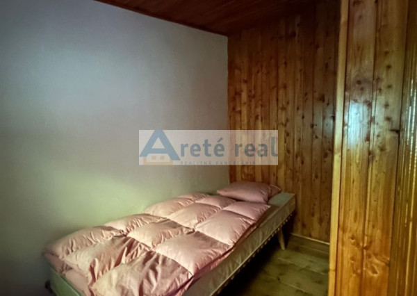 ARETÉ REAL – PREDAJ DVOCH REKREAČNÝCH CHÁT V RADOVEJ ZÁSTAVBE, LIMBACH, MEDVEDIE ÚDOLIE