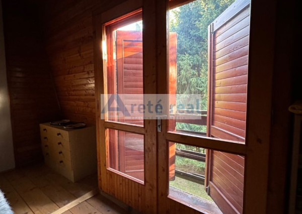 ARETÉ REAL – PREDAJ DVOCH REKREAČNÝCH CHÁT V RADOVEJ ZÁSTAVBE, LIMBACH, MEDVEDIE ÚDOLIE