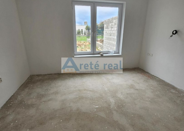 Areté real - Predaj výborne dispozične riešeného 4-izbového  rodinného domu  v dobrej a tichej lokalite v Šenkviciach