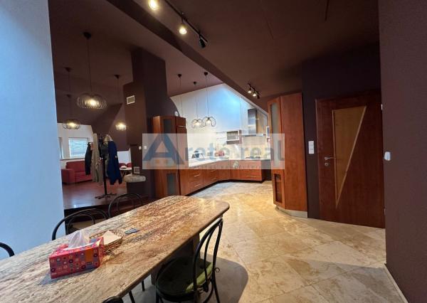 ARETÉ REAL - PREDAJ NÁDHERNÉHO 4-IZBOVÉHO BYTU V CENTRE MESTA, PEZINOK, JESENSKÉHO