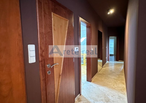 ARETÉ REAL - PREDAJ NÁDHERNÉHO 4-IZBOVÉHO BYTU V CENTRE MESTA, PEZINOK, JESENSKÉHO