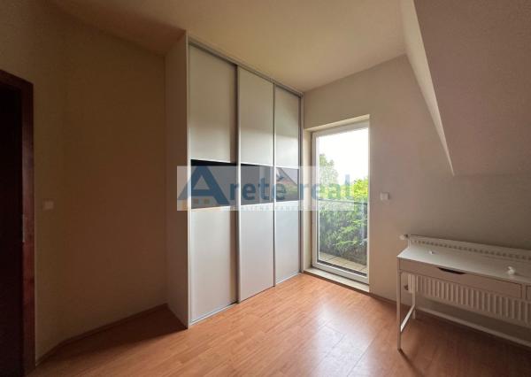 ARETÉ REAL - PREDAJ NÁDHERNÉHO 4-IZBOVÉHO BYTU V CENTRE MESTA, PEZINOK, JESENSKÉHO