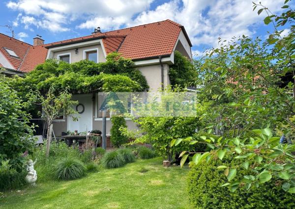 ARETÉ REAL - PREDAJ NÁDHERNÉHO 4-IZBOVÉHO BYTU V CENTRE MESTA, PEZINOK, JESENSKÉHO