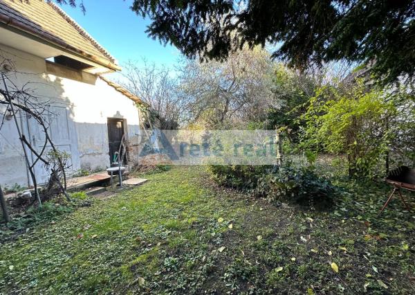 ARETÉ REAL - PREDAJ 3 STAVEBNÝCH POZEMKOV, KRÁĽOVÁ PRI SENCI, MALÝ KRMEŠ