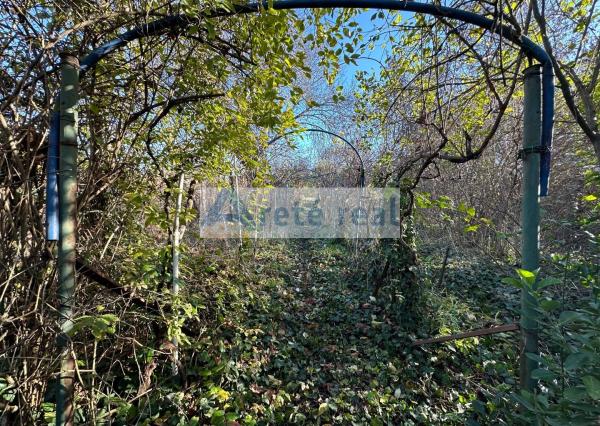 ARETÉ REAL - PREDAJ 3 STAVEBNÝCH POZEMKOV, KRÁĽOVÁ PRI SENCI, MALÝ KRMEŠ