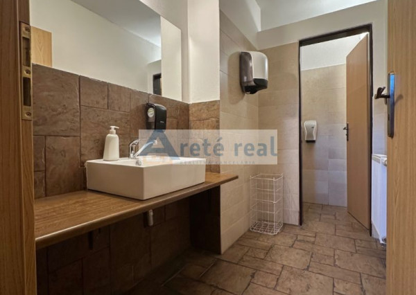 ARETÉ REAL – PREDAJ KOMERČNEJ BUDOVY V CENTRE MESTA, PEZINOK, HRNČIARSKA