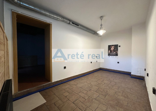 ARETÉ REAL – PREDAJ KOMERČNEJ BUDOVY V CENTRE MESTA, PEZINOK, HRNČIARSKA