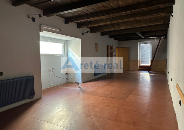 ARETÉ REAL – PREDAJ KOMERČNEJ BUDOVY V CENTRE MESTA, PEZINOK, HRNČIARSKA