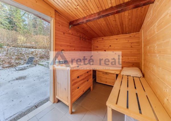 ARETÉ REAL – PREDAJ BUDOVY NA ŠPORTOVÉ A REKREAČNÉ ÚČELY S TROMA CHATKAMI, MODRA, HARMÓNIA