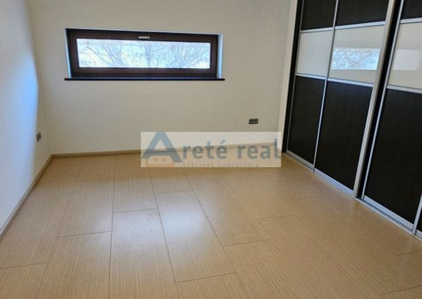 Areté real - Predaj samostatne stojaceho rodinného domu v pokojnej tichej lokalite v obci Nová Dedinka