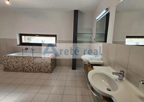 Areté real - Predaj samostatne stojaceho rodinného domu v pokojnej tichej lokalite v obci Nová Dedinka