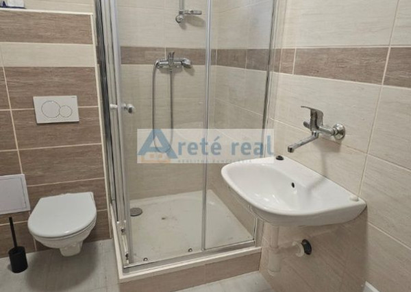 Areté real - Prenájom veľmi pekného, priestranného 3,5-izbového bytu s parkovacím miestom, Pezinok, ul. Cajlanská