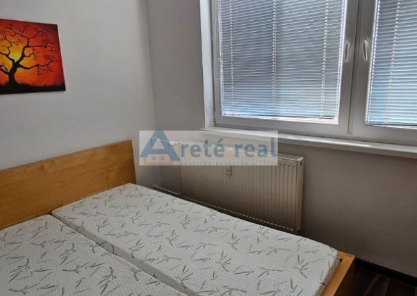 Areté real - Prenájom veľmi pekného, priestranného 2-izbového bytu s  loggiou, Malacky, ul. D. Skuteckého