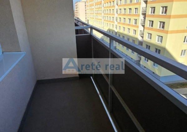 Areté real - Prenájom veľmi pekného, priestranného 2-izbového bytu s  loggiou, Malacky, ul. D. Skuteckého