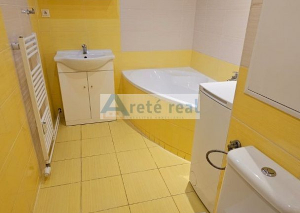 Areté real - Prenájom veľmi pekného, priestranného 2-izbového bytu s  loggiou, Malacky, ul. D. Skuteckého