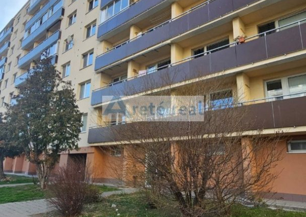 Areté real - Prenájom veľmi pekného, priestranného 2-izbového bytu s  loggiou, Malacky, ul. D. Skuteckého