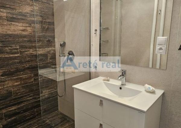 Areté real - Rezervovane! Predaj veľmi pekného, výborne dispozične riešeného, zrekonštruovaného 2-izbového bytu s balkónom v centre Pezinka, ul. Záhradná