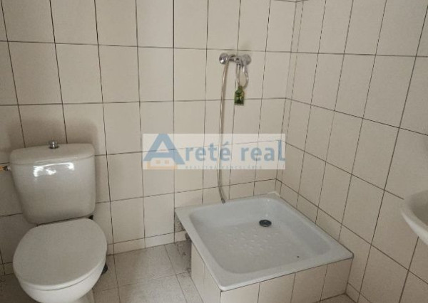 Areté real - Prenájom prevádzkových priestorov s parkovacím miestom vo výborne dostupnej lokalite v Pezinku, Šenkvická cesta, GAS CENTRUM