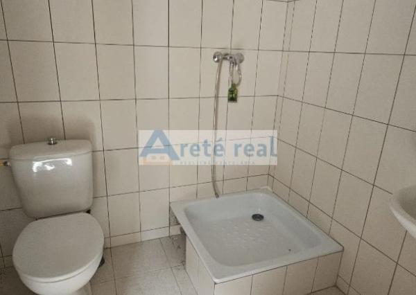 Areté real - Prenájom prevádzkových priestorov s parkovacím miestom v dobrej lokalite v Pezinku, ul. Šenkvická cesta, GAS CENTRUM