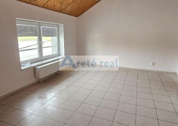 Areté real - Prenájom prevádzkových priestorov s parkovacím miestom v dobrej lokalite v Pezinku, ul. Šenkvická cesta, GAS CENTRUM