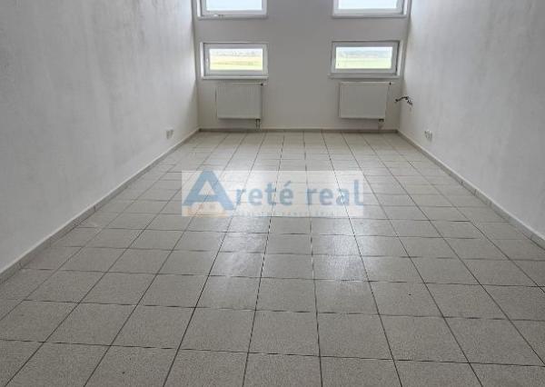 Areté real - Prenájom prevádzkových priestorov s parkovacím miestom v dobrej lokalite v Pezinku, ul. Šenkvická cesta, GAS CENTRUM