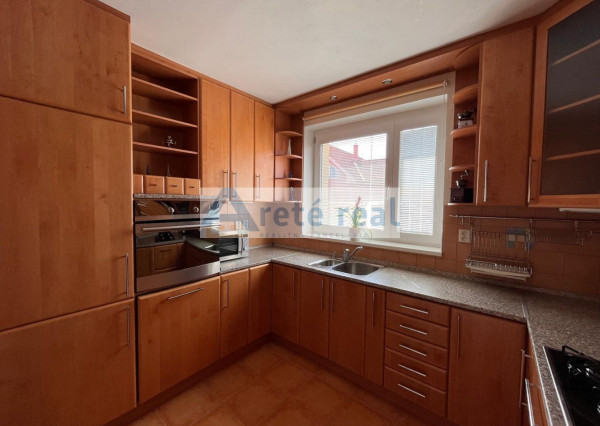 ARETÉ REAL - Predaj 4-izbového rodinného domu vo výbornom stave