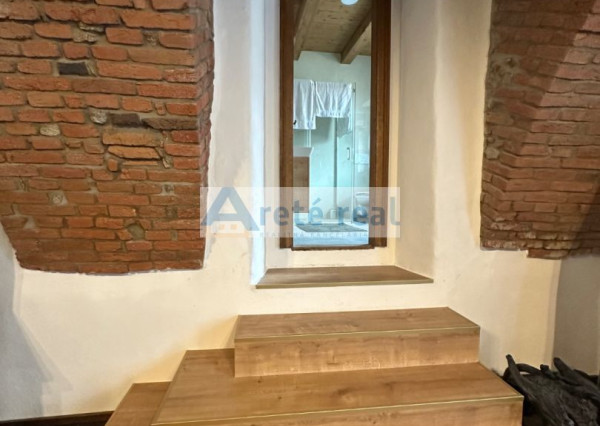 ARETÉ REAL – PREDAJ STAVEBNÉHO POZEMKU S RODINNÝM DOMOM, NEBYTOVÝMI BUDOVAMI A NÁDÁHERNOU ZÁHRADOU V CENTRE MODRY, ŠTÚROVA