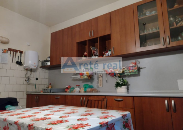 Areté real - Zľava! Predaj dvojgeneračného rodinného domu vhodného aj na podnikanie spojeného s bývaním v strategickej lokalite s prístupom priamo z hlavnej cesty v obci Viničné,