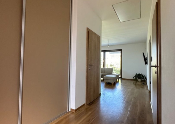 ARETÉ REAL - PREDAJ NOVOSTAVBY 4-IZBOVÉHO RD V NOVEJ LOKALITE, ŠENKVICE, A. BEHUNKA