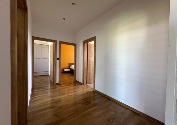 ARETÉ REAL - PREDAJ NOVOSTAVBY 4-IZBOVÉHO RD V NOVEJ LOKALITE, ŠENKVICE, A. BEHUNKA