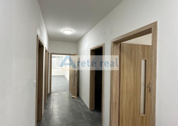 ARETÉ REAL- prenájom skladovacích, výrobných, kancelárskych priestoroch po kompletnej rekonštrukcii v Pezinku.