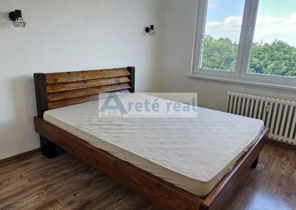 Areté real -Rezervované! Predaj výborne dispozične riešeného 3-izbového bytu s balkónom v dobrej lokalite v Pezinku, ul. Bystrická